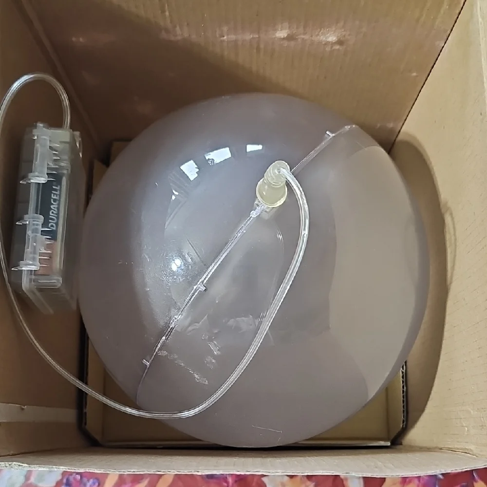 Remote Control Party Light - White - Picture 2 of 10